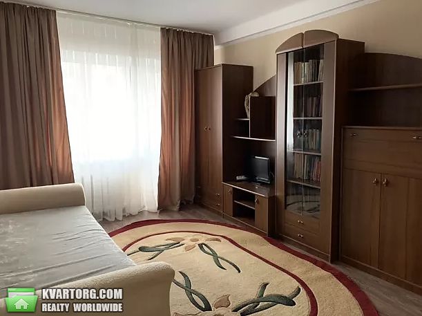 Rent out 2-room apartment. Киев,  Набережно-Корчеватская — photo 4