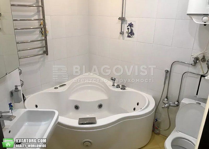 Rent out 2-room apartment. Киев,  Кловский спуск — photo 6
