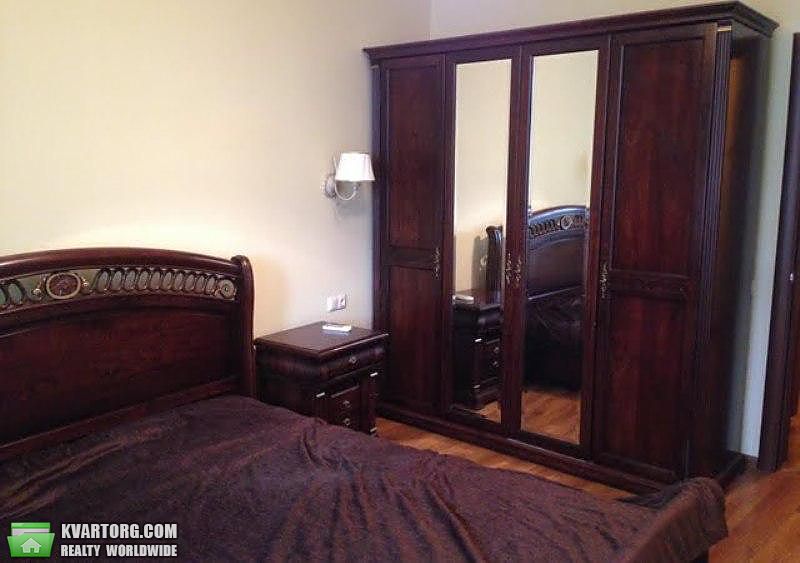 Rent out 2-room apartment. Киев,  Мельникова — photo 4