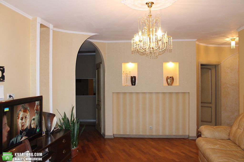 Sell 3-room apartment. Киев,  Курская — photo 3
