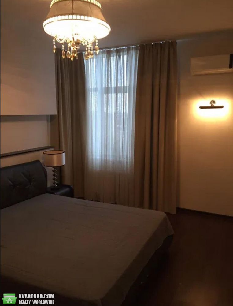 Rent out 2-room apartment. Киев,  Соломенская — photo 9