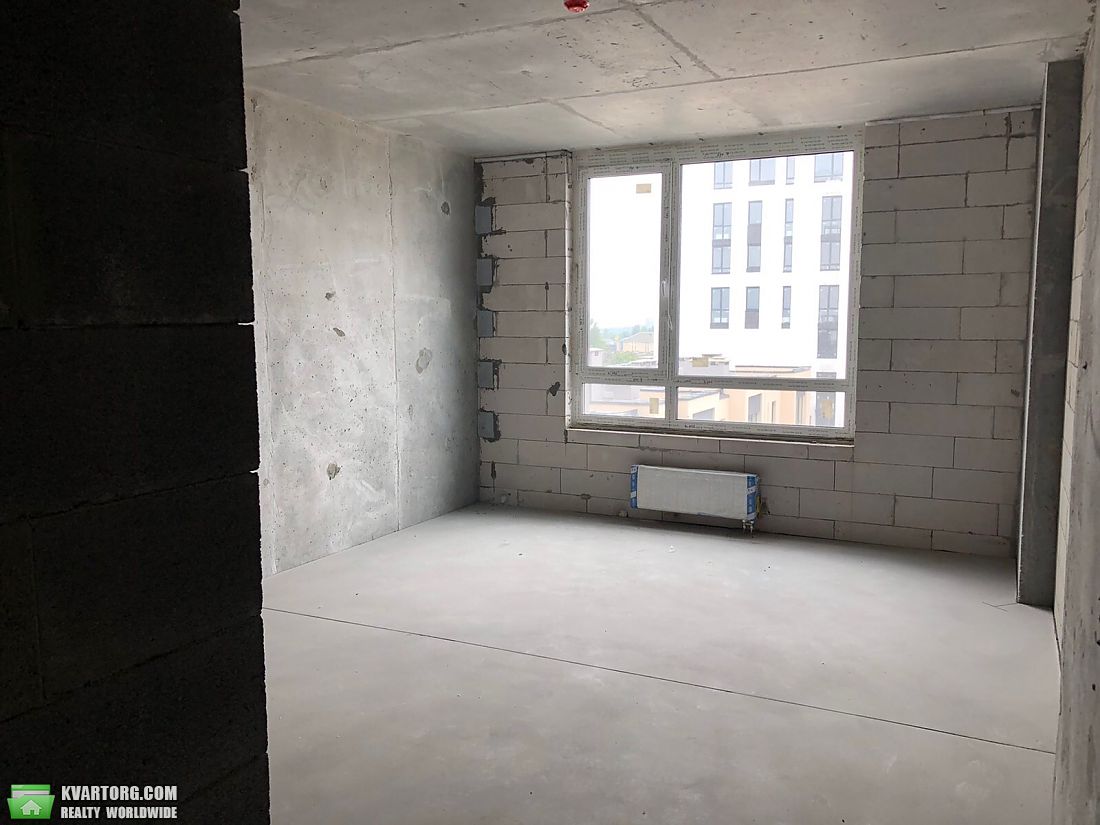 Sell 3-room apartment. Киев,  Салютная — photo 2