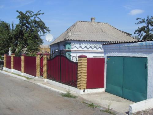 Sell house. Днепропетровск, Мичурина — photo 1