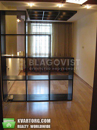 Rent out 2-room apartment. Киев,  Щорса — photo 9