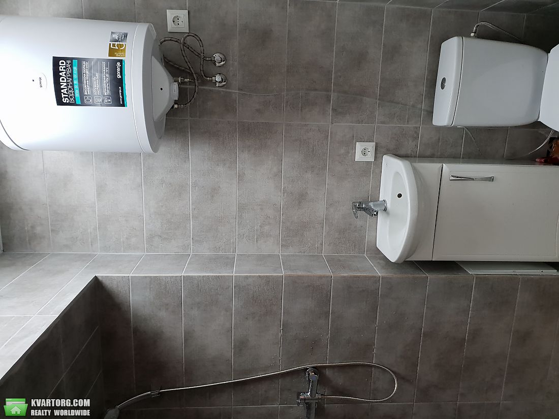 Rent out shop. Киев,  Жилянская — photo 5