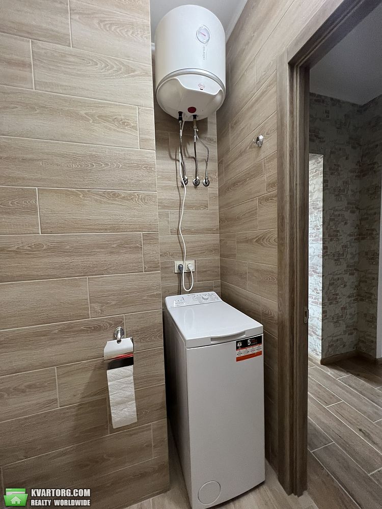 Rent out 1-room apartment. Киев,  Мишуги — photo 3