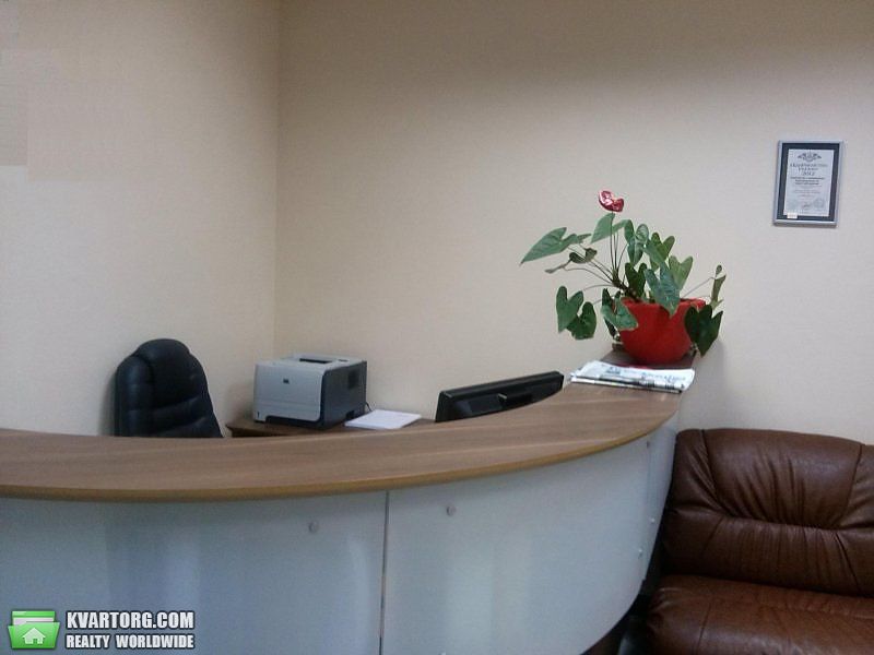 Rent out office. Киев, ул. Игоревская — photo 1