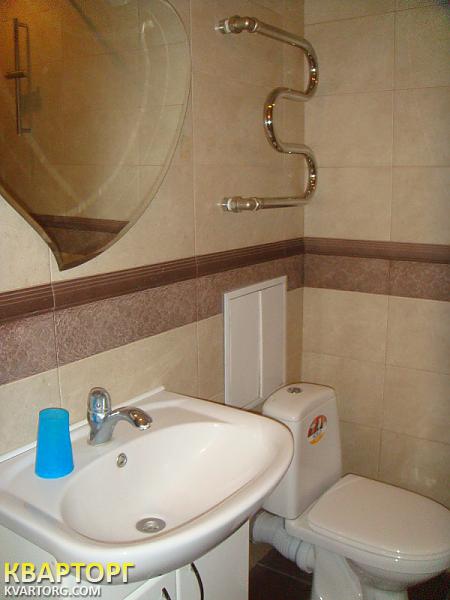 Rent out 1-room apartment. Киев,  Голосеевская — photo 5