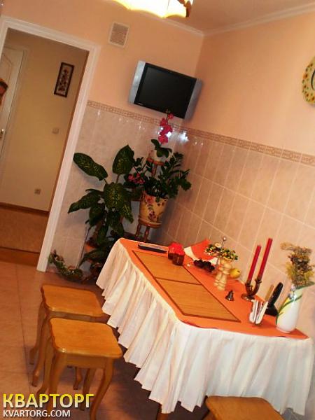 Rent out 3-room apartment. Киев,  Зверинецкая — photo 2