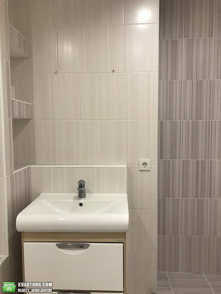 Sell 3-room apartment. Киев,  Срибнокильская — photo 6