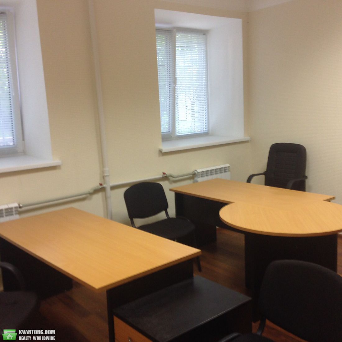 Rent out 3-room apartment. Киев,  Саксаганского — photo 1