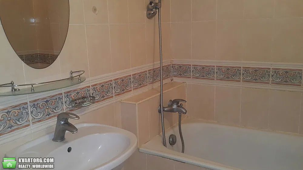 Sell 3-room apartment. Киев,  Амосова — photo 8