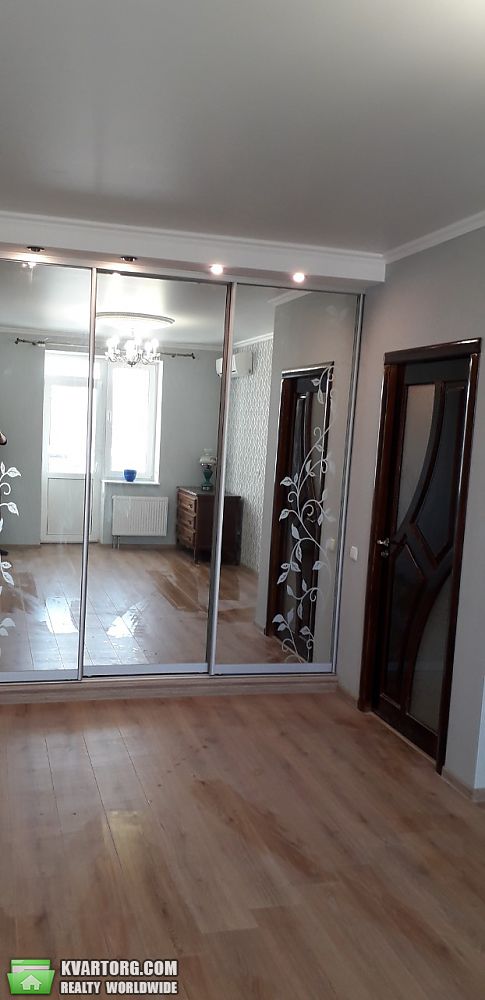 Sell 1-room apartment. Киев,  Лебедева — photo 9