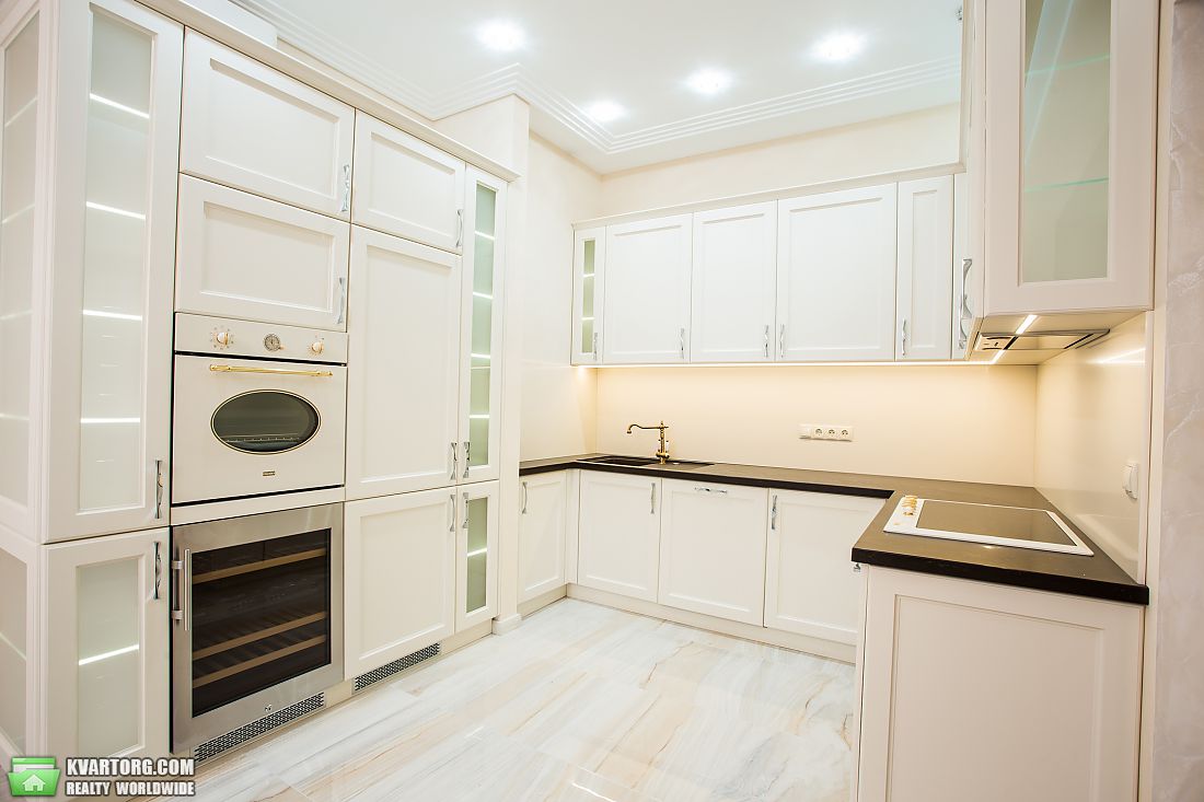 Sell 3-room apartment. Киев,  Драгомирова — photo 2