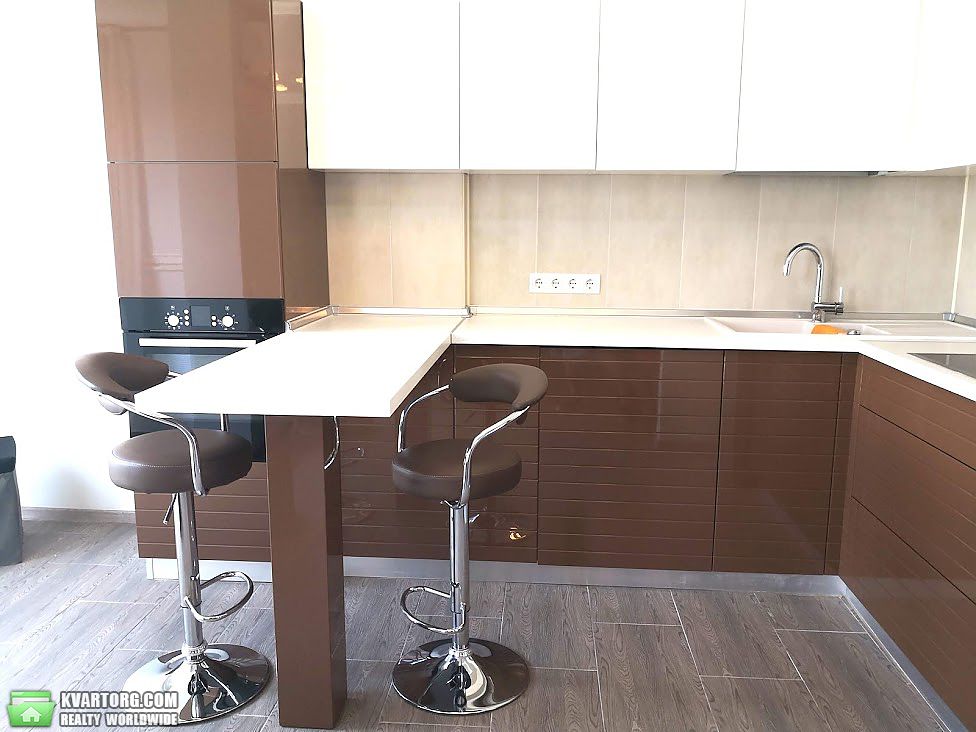 Rent out 1-room apartment. Киев,  Ракетная — photo 1