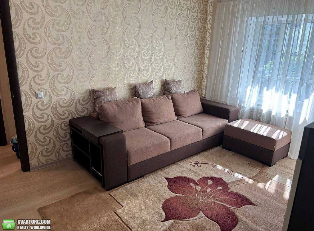 Rent out 2-room apartment. Киев, Гната Хоткевича — photo 2