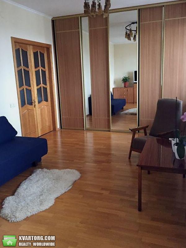 Rent out 2-room apartment. Киев,  Тверская — photo 4
