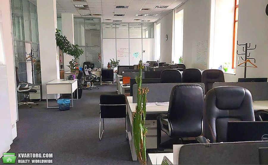 Rent out office. Киев, Воровского — photo 1