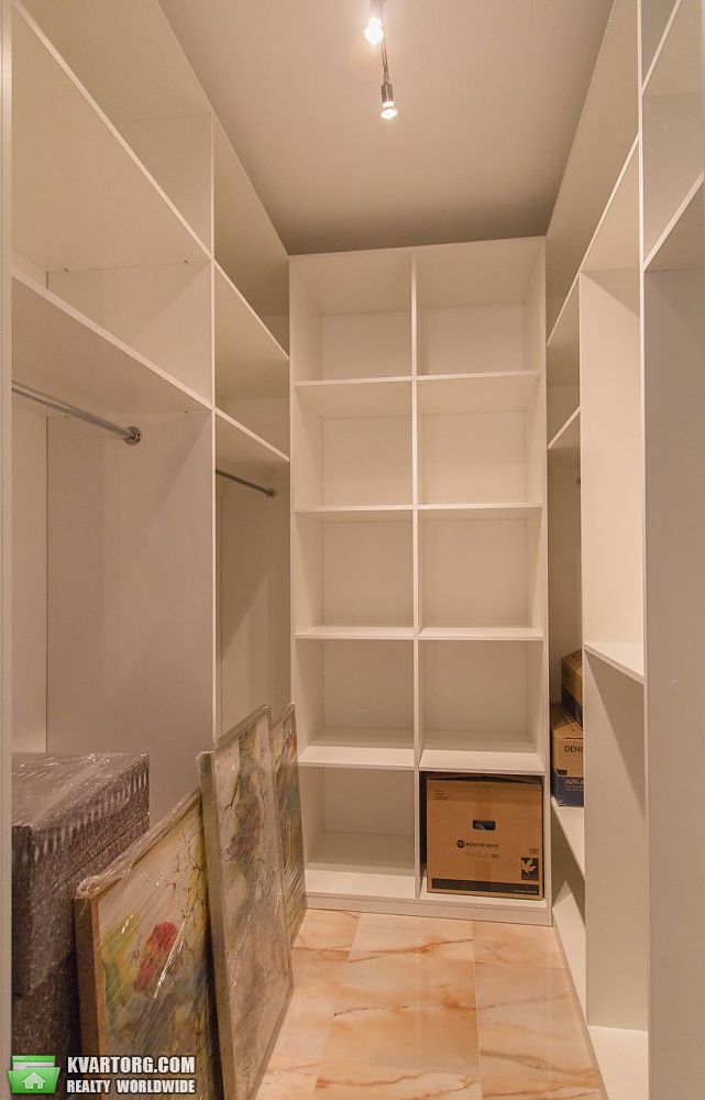 Sell 3-room apartment. Киев,  Драгомирова — photo 8