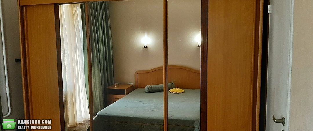 Rent out 2-room apartment. Киев,  Ахматовой — photo 2