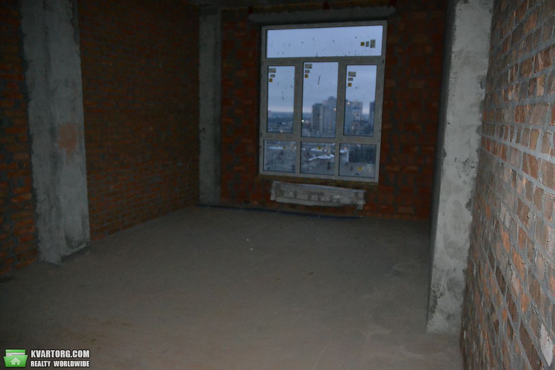 Sell 4-room apartment. Киев,  Строителей — photo 5
