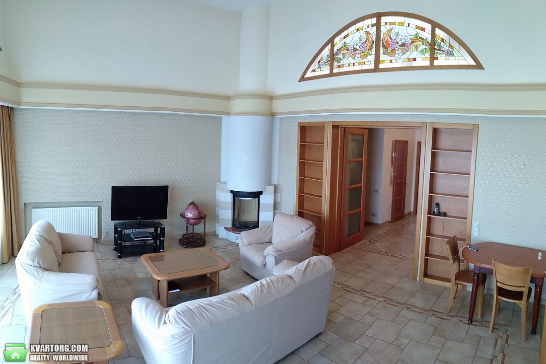 Rent out 4-room apartment. Киев, Кирилловская ул. — photo 2