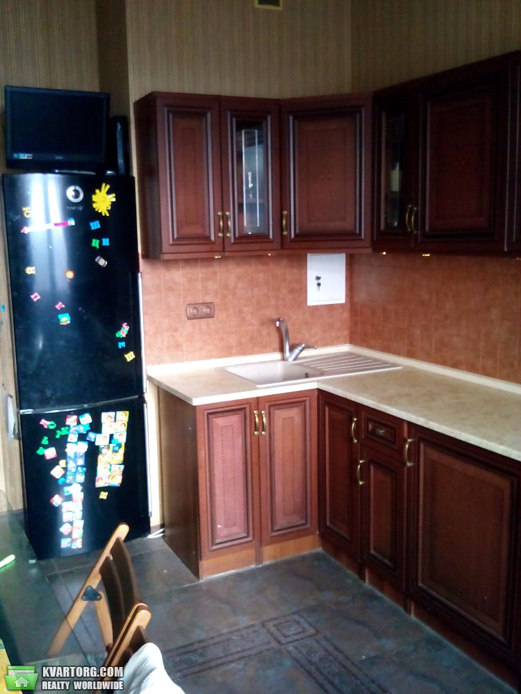 Rent out 2-room apartment. Киев, лобановского — photo 1