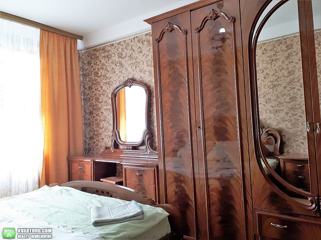 Rent out 2-room apartment. Киев, Грекова — photo 4