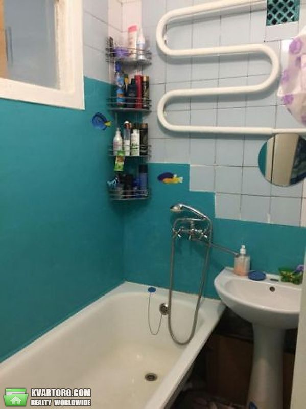 Sell 3-room apartment. Киев,  Черняховского — photo 10