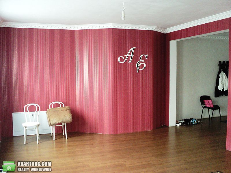 Sell house. Киев,  Лесная — photo 4