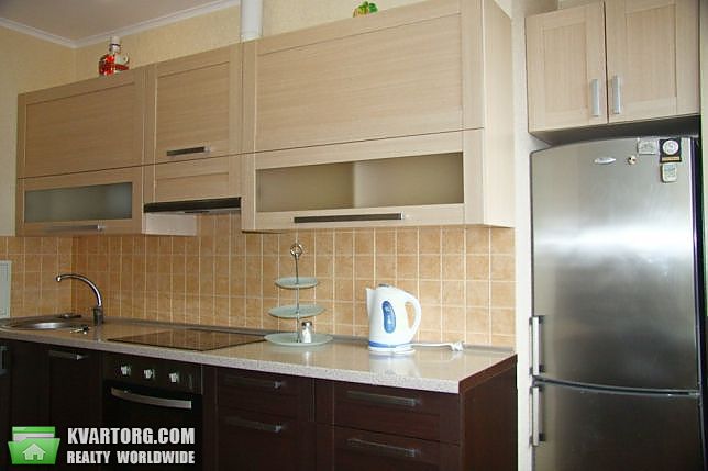 Rent out 1-room apartment. Киев,  Героев Обороны — photo 2