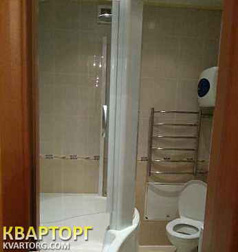 Rent out 2-room apartment. Киев, Окипной — photo 7