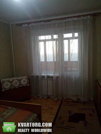 Rent out 2-room apartment. Киев, Каштановая — photo 4