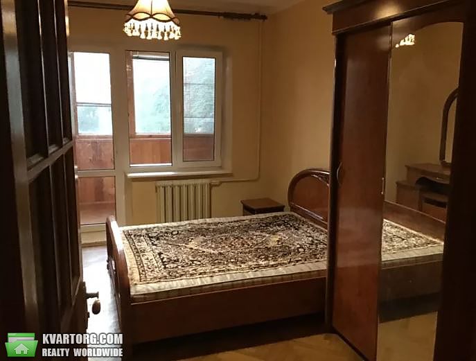 Rent out 2-room apartment. Киев,  Богатырская — photo 1