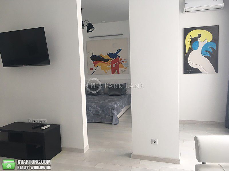 Rent out 2-room apartment. Киев, Коновальца — photo 2