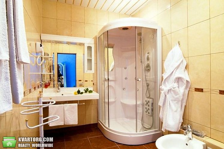 Rent out 2-room apartment. Киев,  Дмитриевская — photo 2