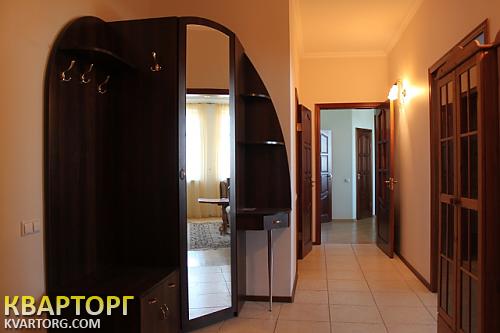 Rent out 2-room apartment. Киев,  Щорса — photo 8
