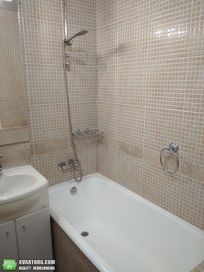 Rent out 3-room apartment. Киев,  Донецкая — photo 9