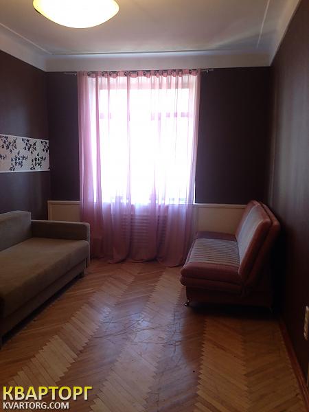 Rent out 2-room apartment. Киев,  40-летия Октября просп — photo 1
