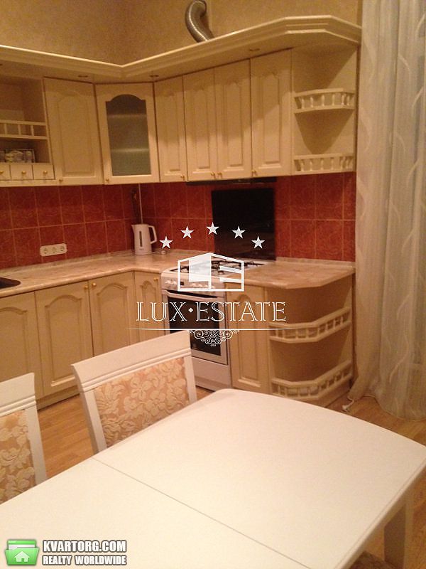 Rent out 2-room apartment. Киев,  Саксаганского — photo 3