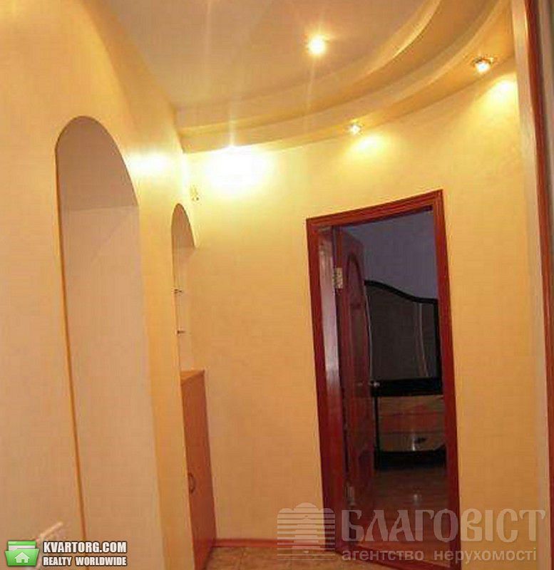 Sell 3-room apartment. Киев,  Лабораторный пер — photo 10