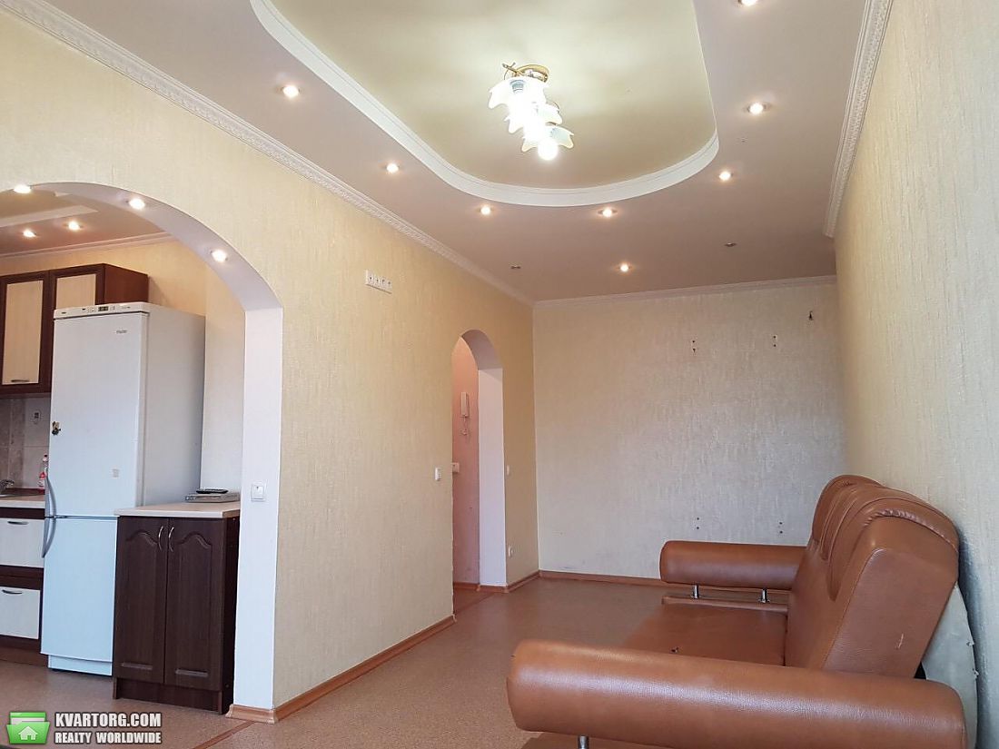 Rent out 4-room apartment. Киев,  Бальзака — photo 4