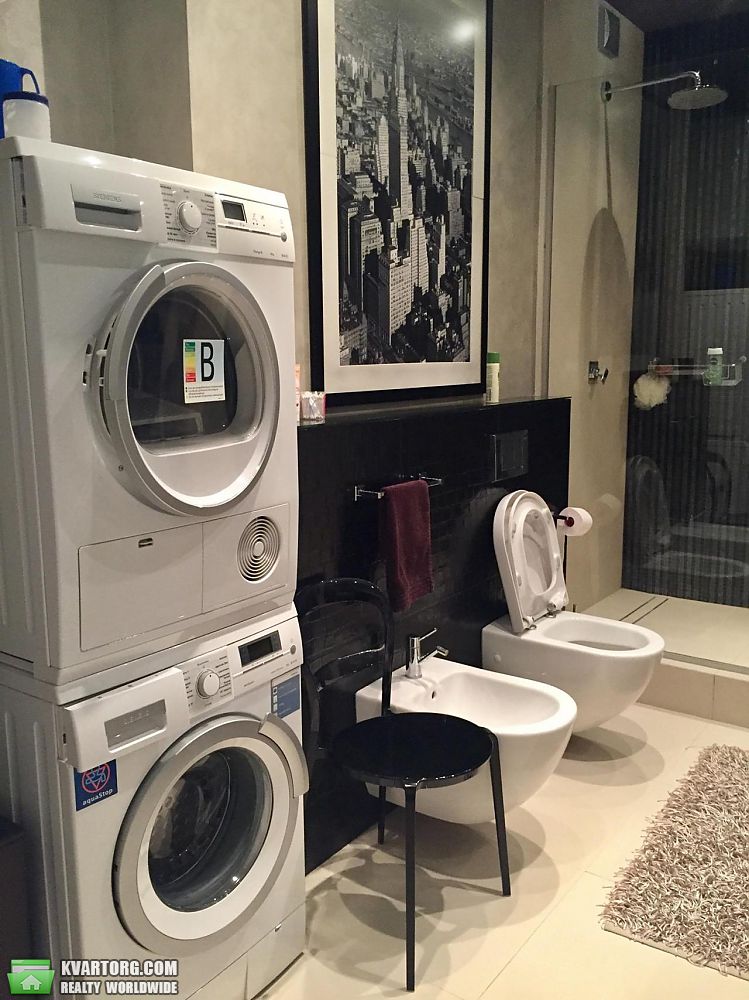 Rent out 3-room apartment. Киев,  Черновола — photo 4