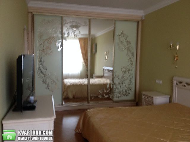 Rent out 4-room apartment. Киев,  Златоустовская — photo 6