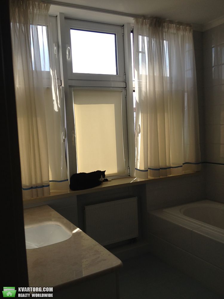 Rent out 4-room apartment. Киев,  Ветрова — photo 4