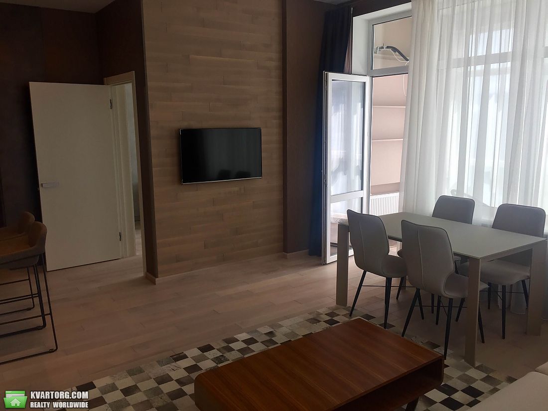 Rent out 3-room apartment. Киев,  Драгомирова — photo 2