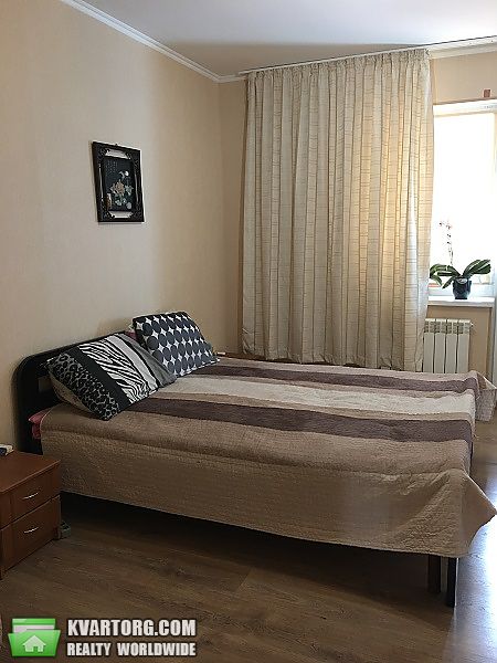 Sell 3-room apartment. Киев,  Руденко — photo 3