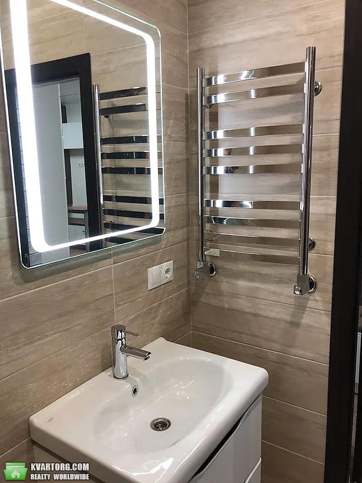 Rent out 1-room apartment. Киев, Николая Соловцова — photo 4