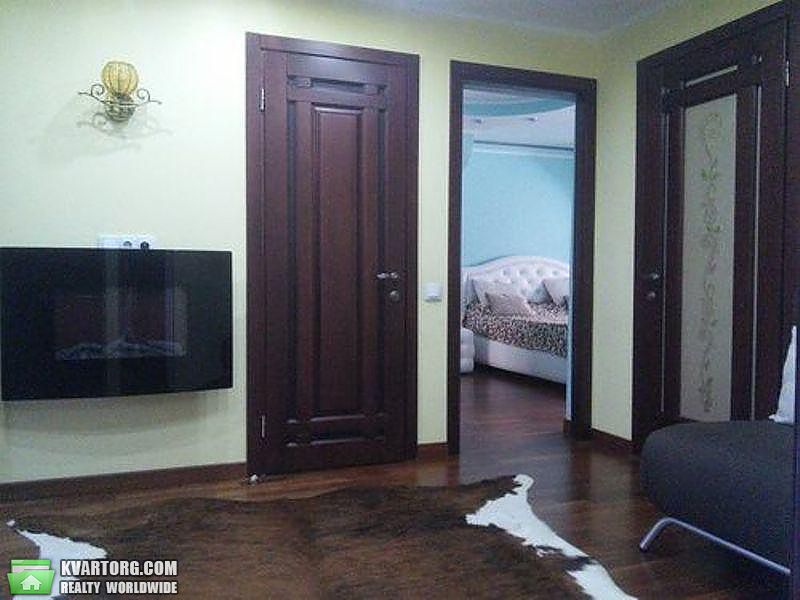 Rent out 3-room apartment. Киев,  Стадионная — photo 2