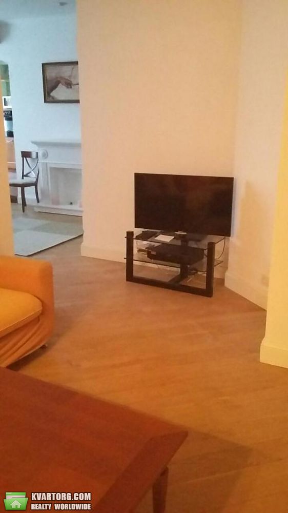 Rent out 4-room apartment. Киев,  Малая Житомирская — photo 2